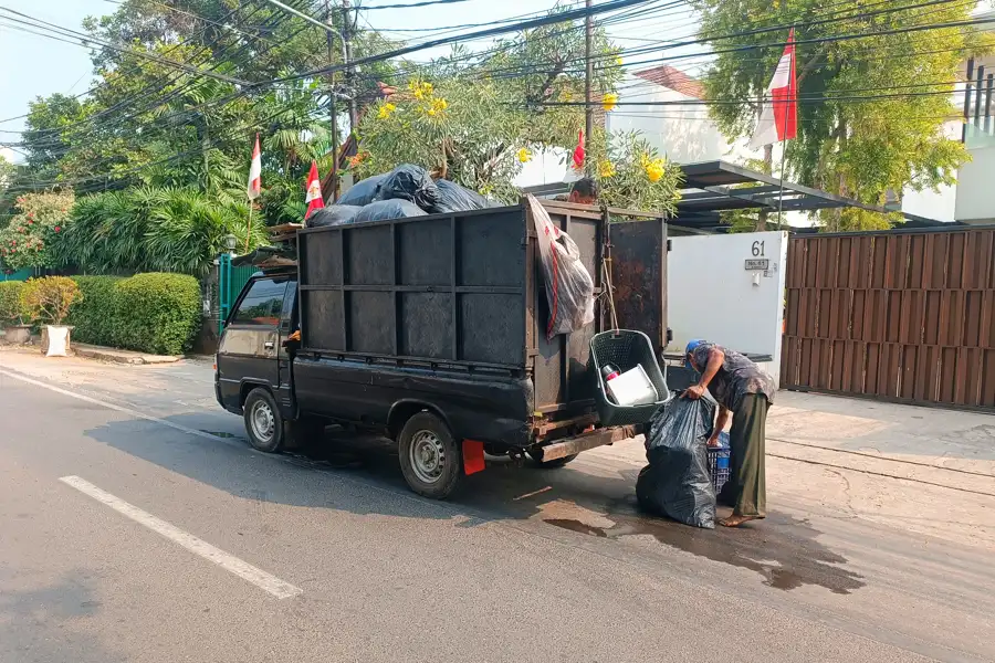 The Benefits Of Hiring Local Junk Hauling Experts East Grand Forks, MN