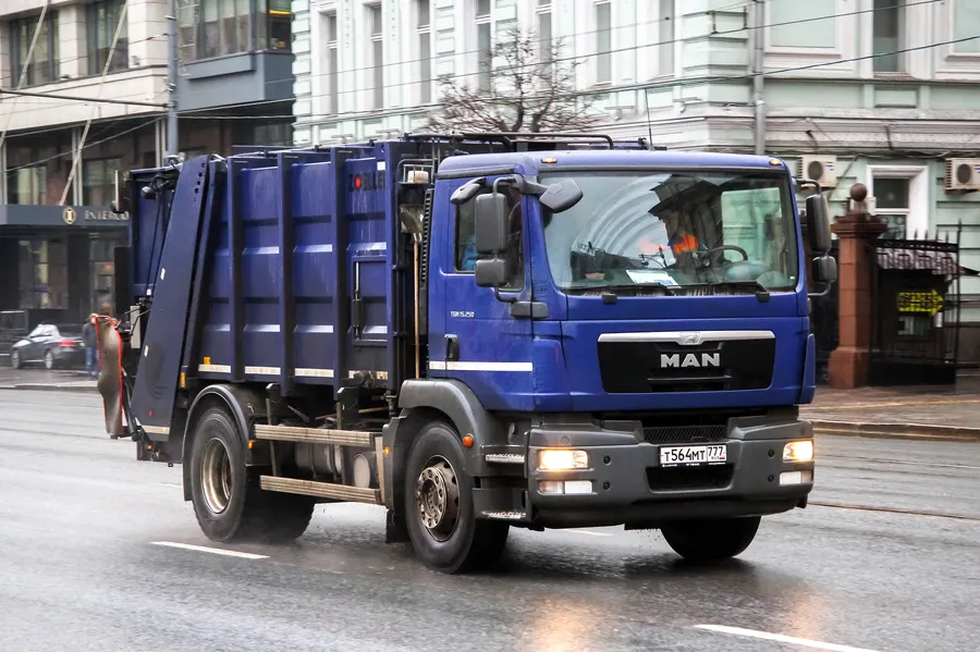 The Benefits Of Hiring Local Junk Hauling Experts in East Grand Forks, MN